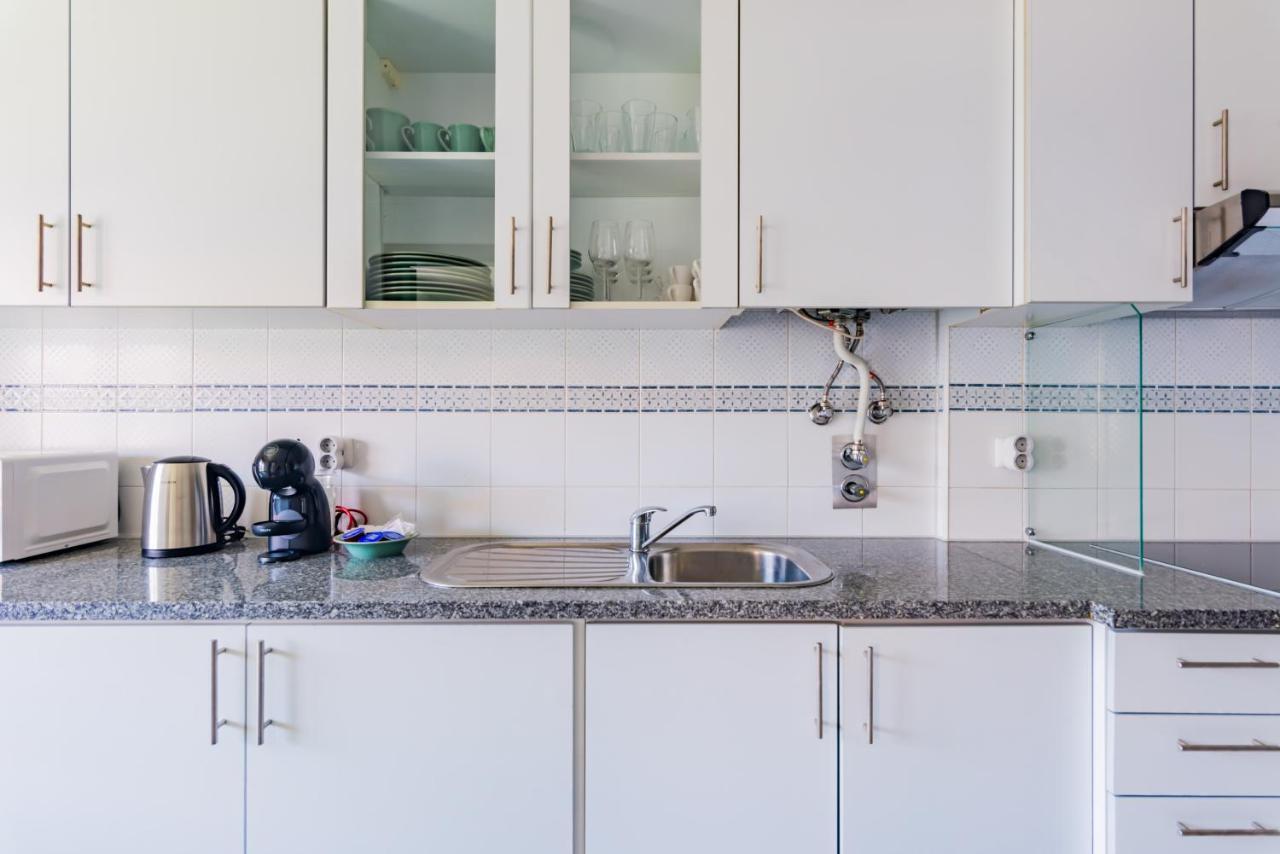 Mira-Ria - Apartamento Em Bairro Calmo E Central アヴェイロ エクステリア 写真